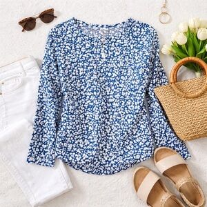 Old Navy | Blue and White Floral Blouse